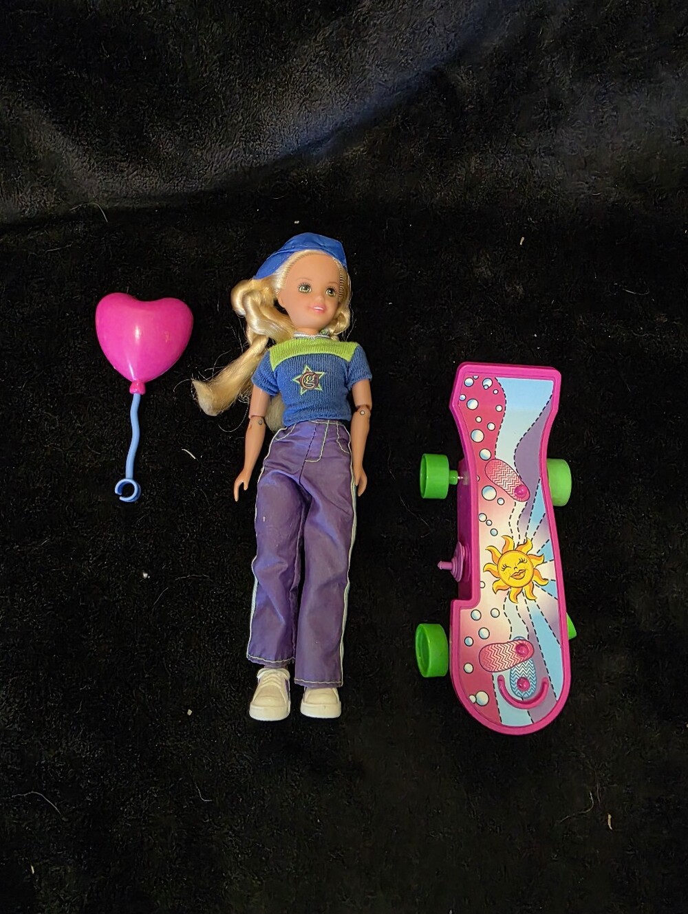 1999 Mattel Barbie Awesome Skateboard Stacie 3 Piece Set